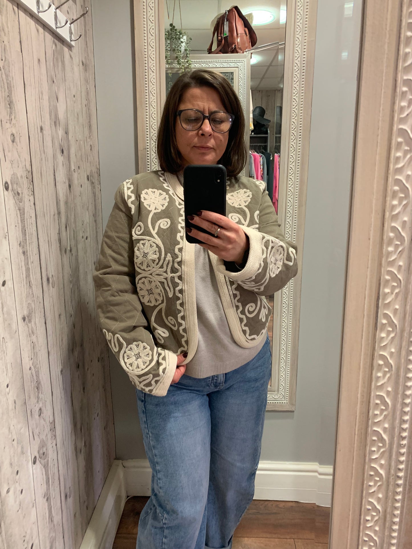 EMBROIDERY DETAIL JACKET